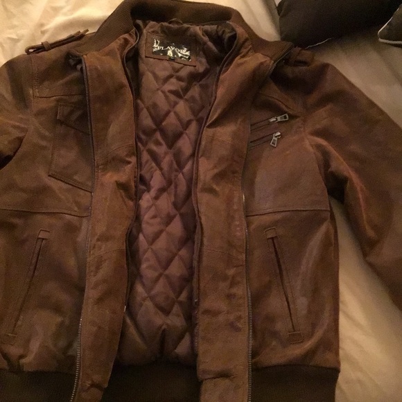 Flavor- hooded leather “Bomber style” men’s coat. - Picture 10 of 11